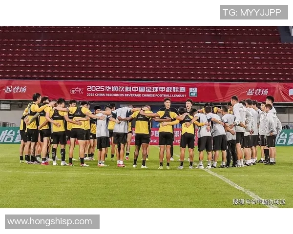 中超赛季中段换帅潮涌现,多队调整战术风格